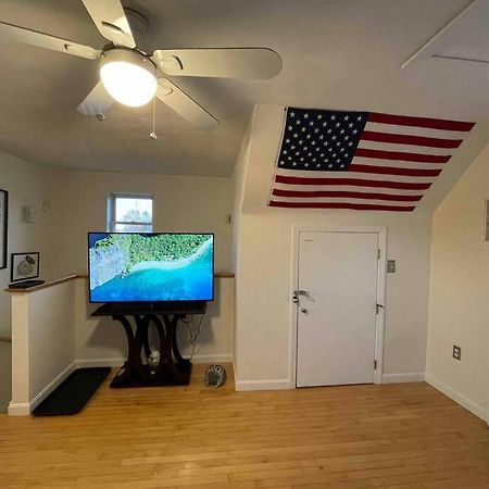 Cozy Condo With All Perks & Parking Close To Encore Casino Everett Exterior photo