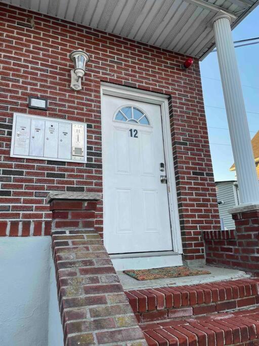Cozy Condo With All Perks & Parking Close To Encore Casino Everett Exterior photo